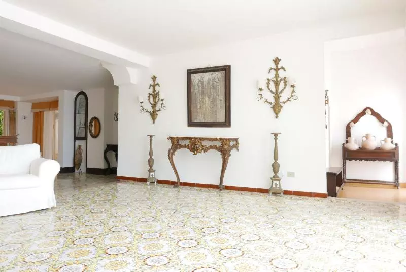 호텔 Torre Dei Borboni