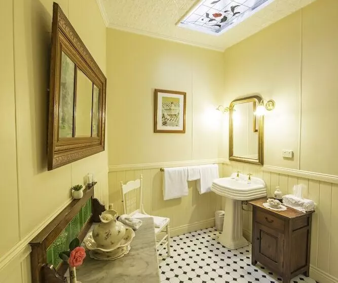 ホテル Touchwood Cottages