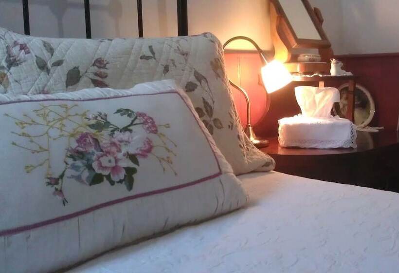 酒店 Touchwood Cottages