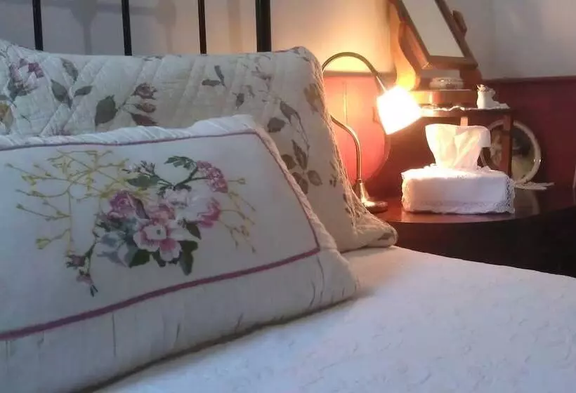 ホテル Touchwood Cottages