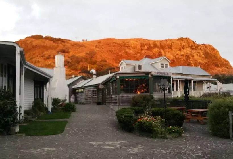 ホテル Touchwood Cottages