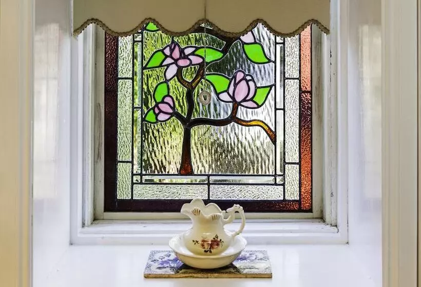 ホテル Touchwood Cottages