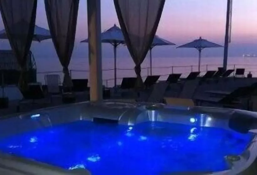 Hotel Tre Merli Beach