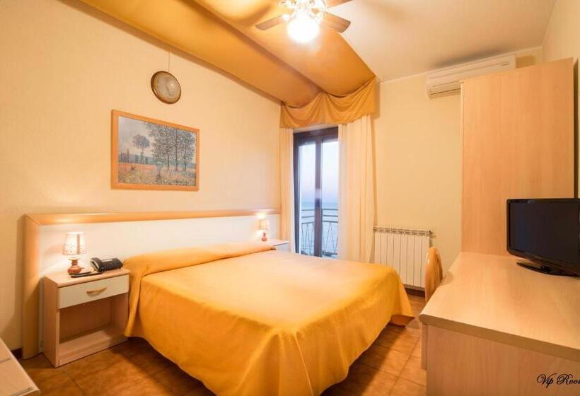 בית מלון כפרי Ulivo