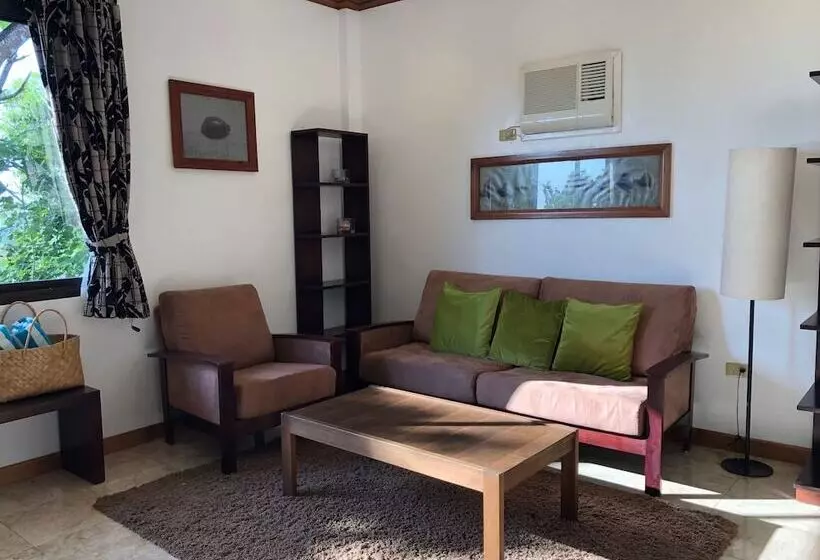 Argonauta Boracay Boutique Hotel With Apartments And Villas