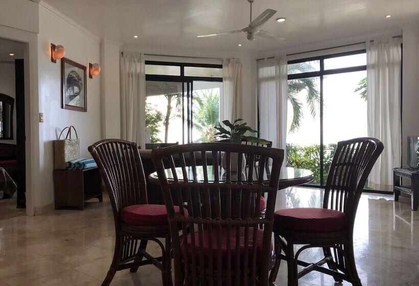Argonauta Boracay Boutique Hotel With Apartments And Villas