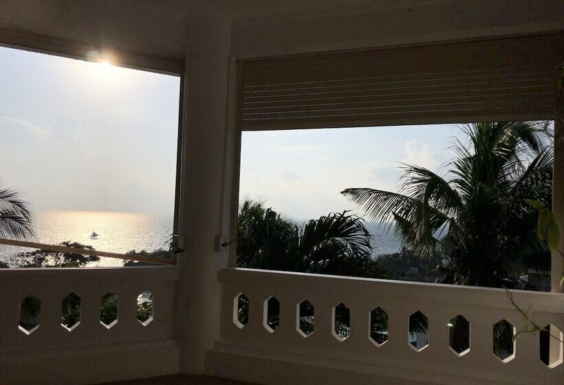 Argonauta Boracay Boutique Hotel With Apartments And Villas