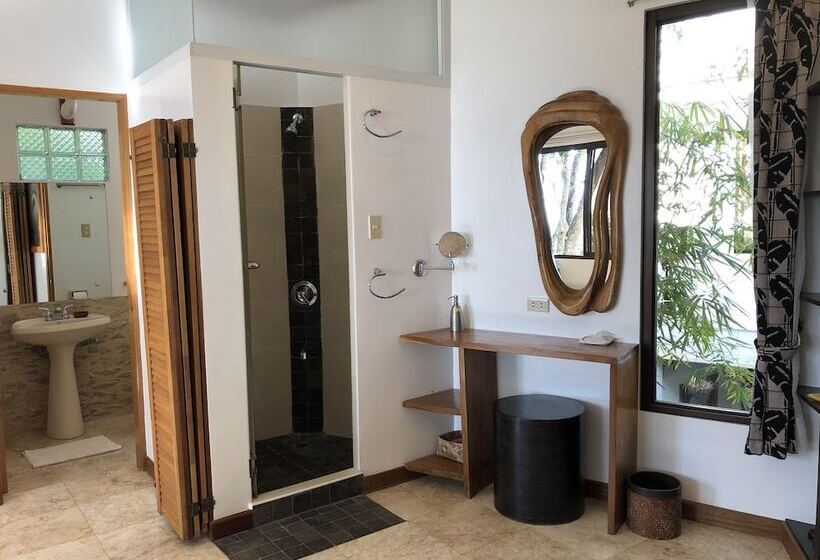 Argonauta Boracay Boutique Hotel With Apartments And Villas