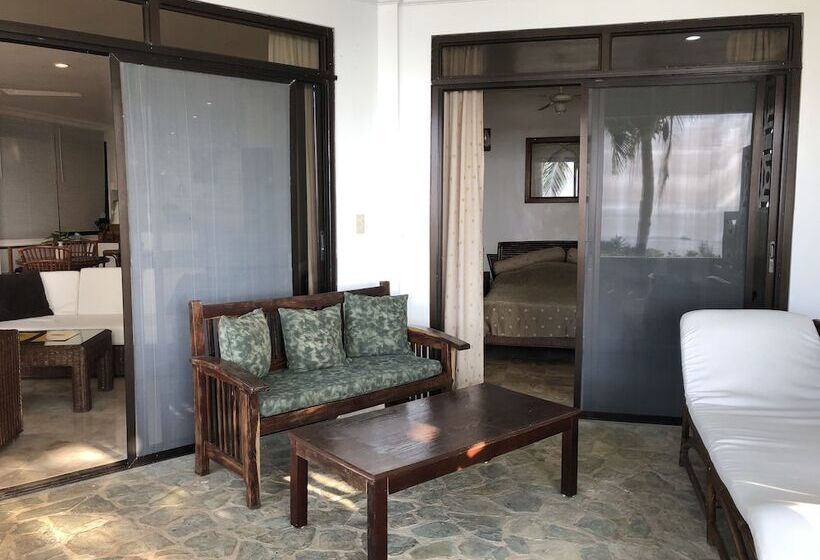 Argonauta Boracay Boutique Hotel With Apartments And Villas