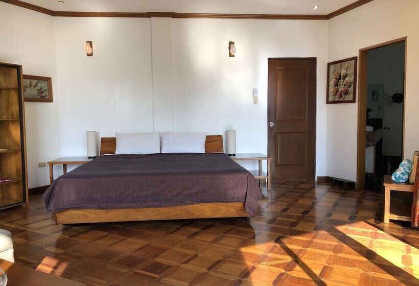 Argonauta Boracay Boutique Hotel With Apartments And Villas