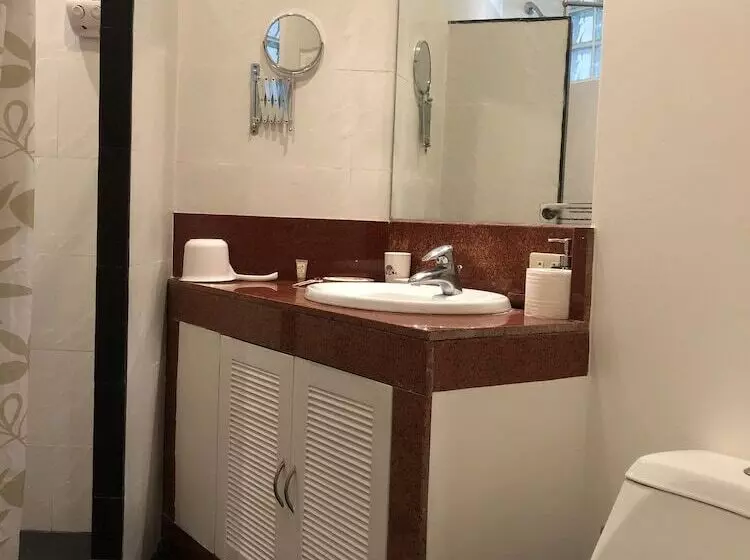 Argonauta Boracay Boutique Hotel With Apartments And Villas