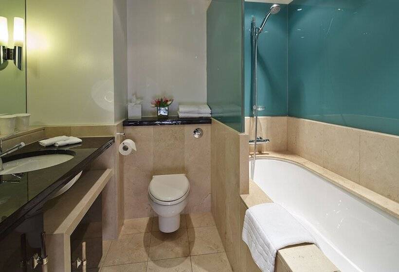 Cheval Phoenix House At Sloane Square