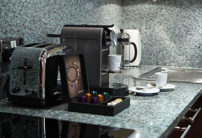 Cheval Phoenix House At Sloane Square