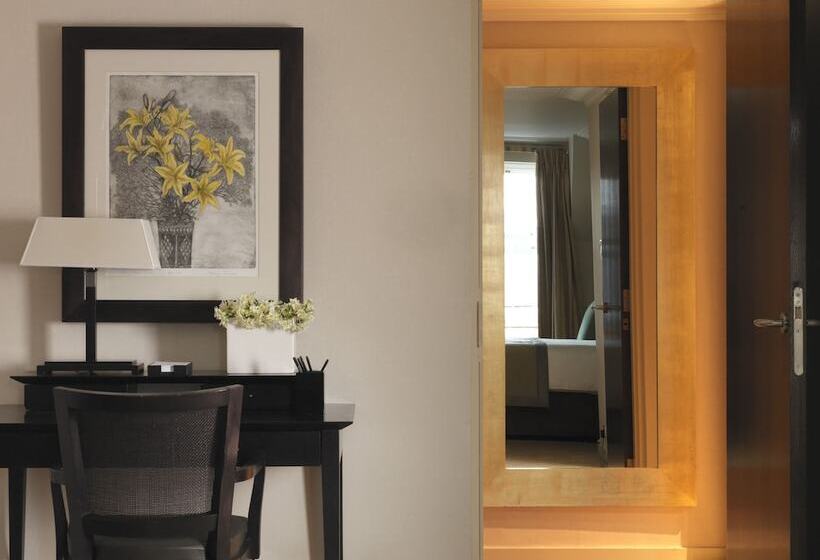 Cheval Phoenix House At Sloane Square