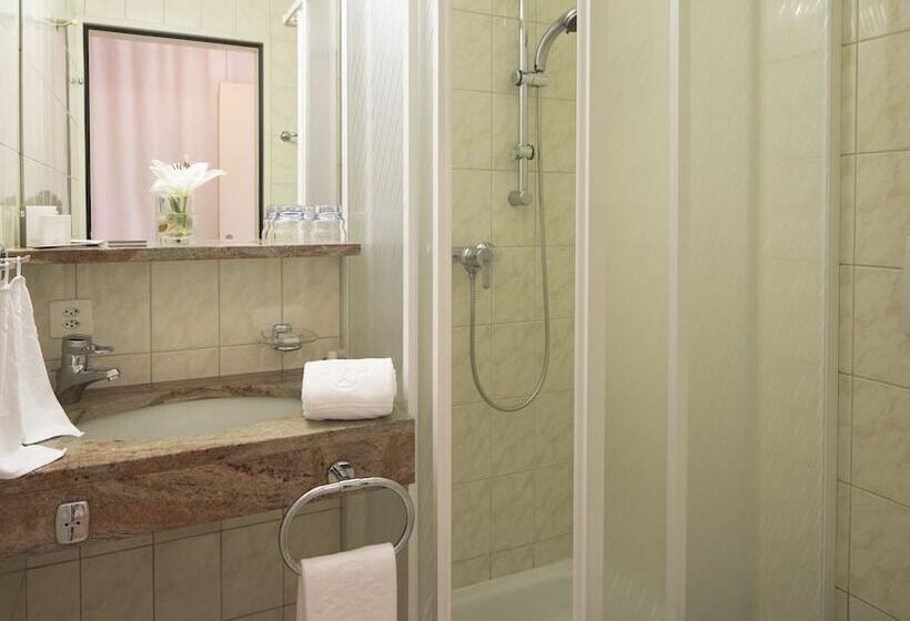 ホテル La Barca Blu