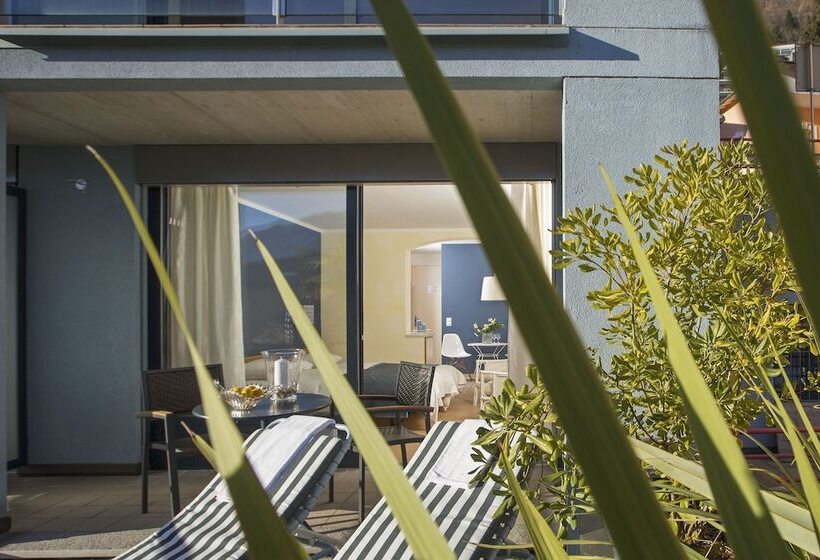 ホテル La Barca Blu