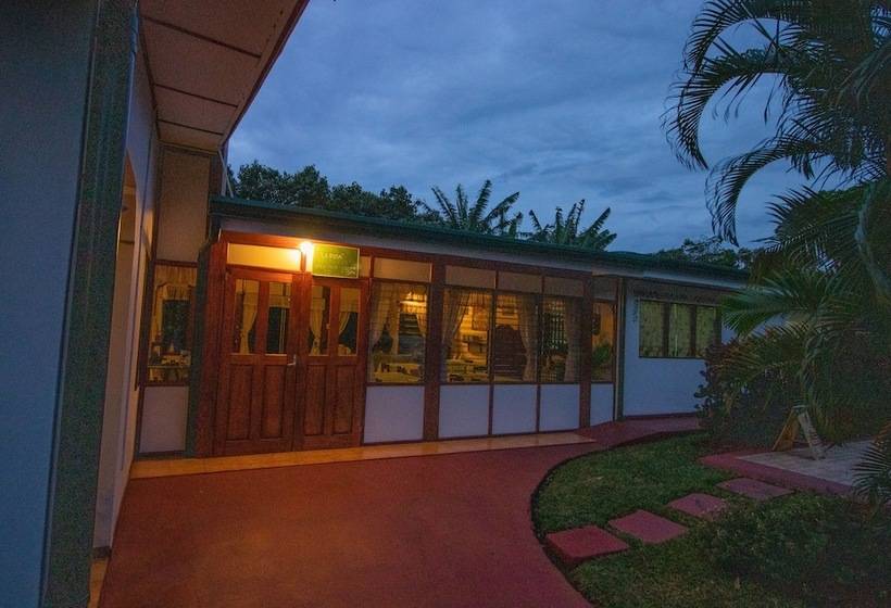 هتل La Rosa De America