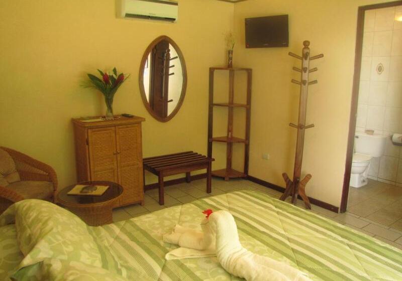 هتل La Rosa De America