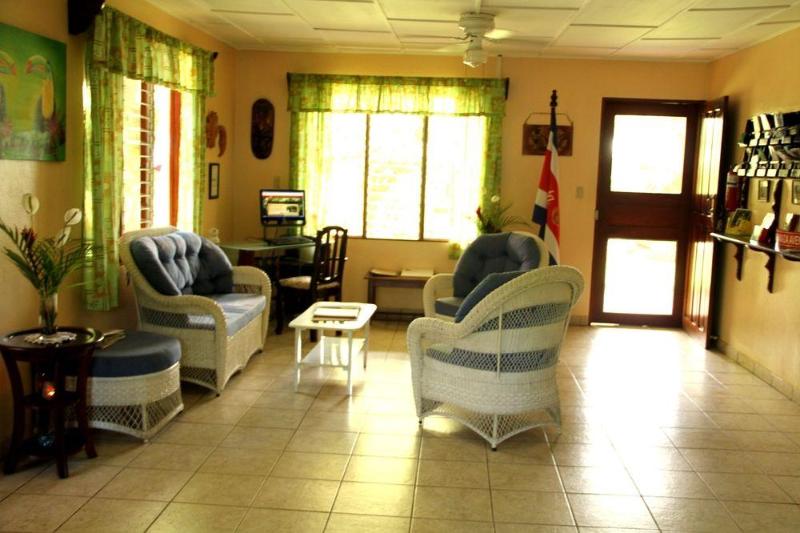 هتل La Rosa De America