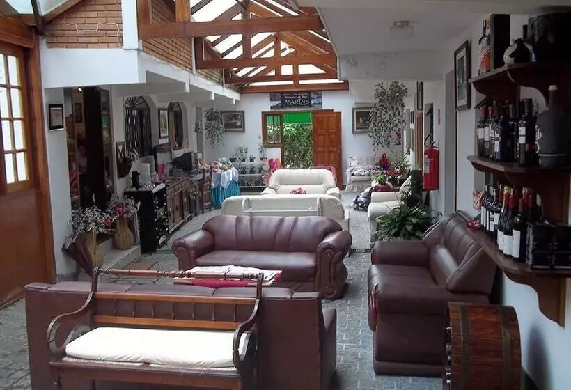 Otel Pousada Marins