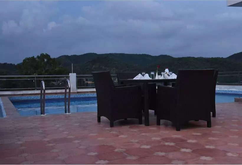 Hotel Regenta Central Jal Mahal, Jaipur