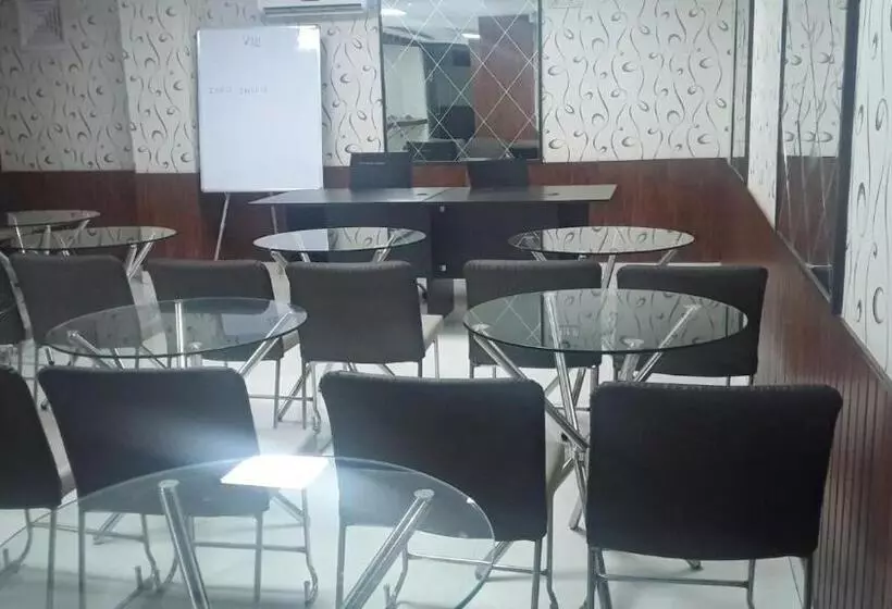 Szálloda Silver Leaf Noida