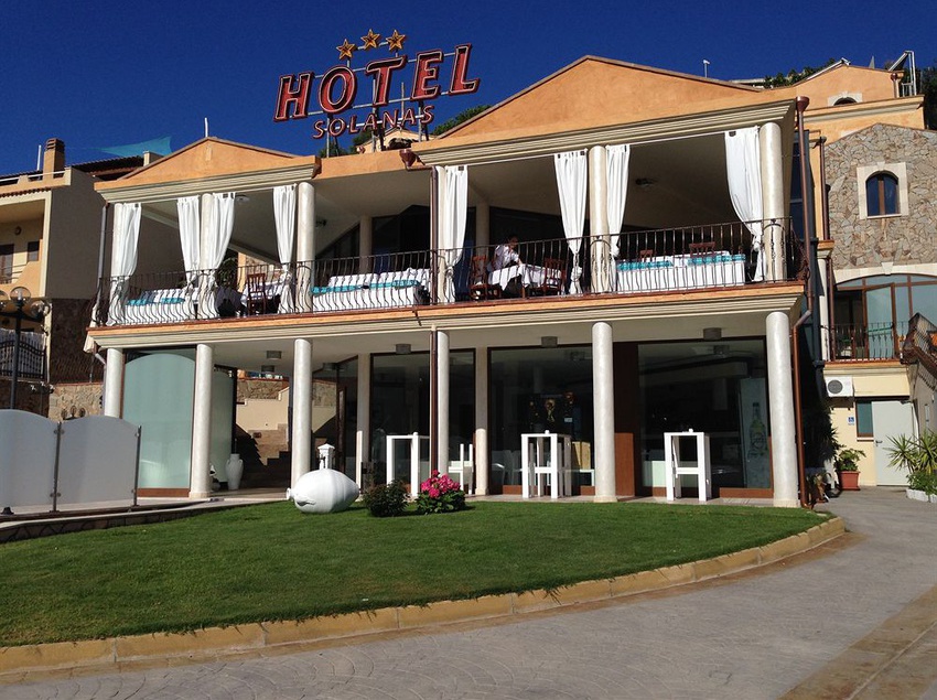 酒店 Solanas