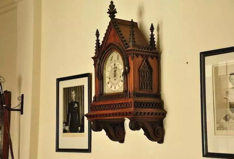 هتل Bulawayo Club