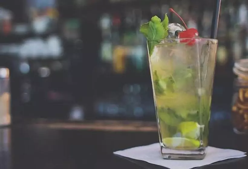 هتل Bulawayo Club