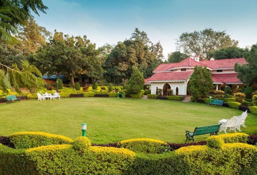 בית מלון כפרי Welcomheritage Golf View