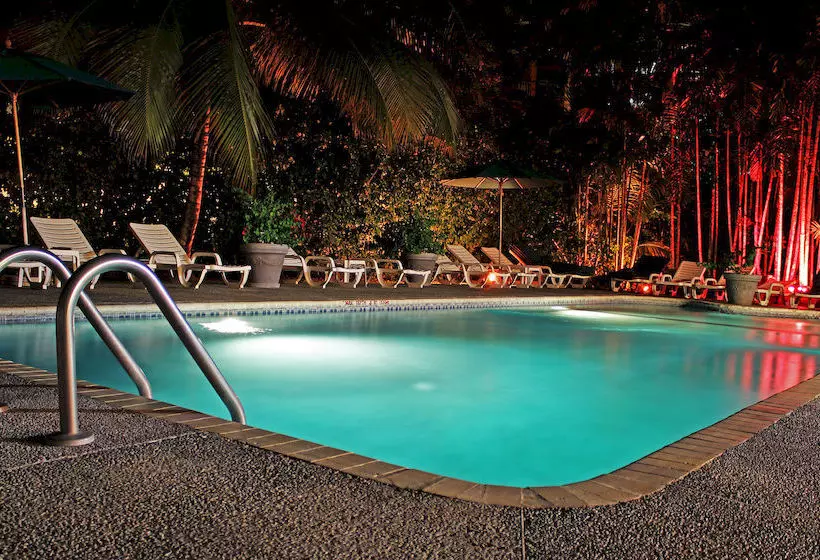 Plantation Beach Villas