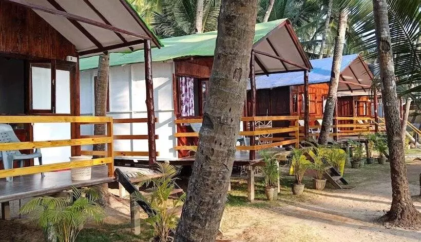 Lomakeskus Cuba Beach Bungalows