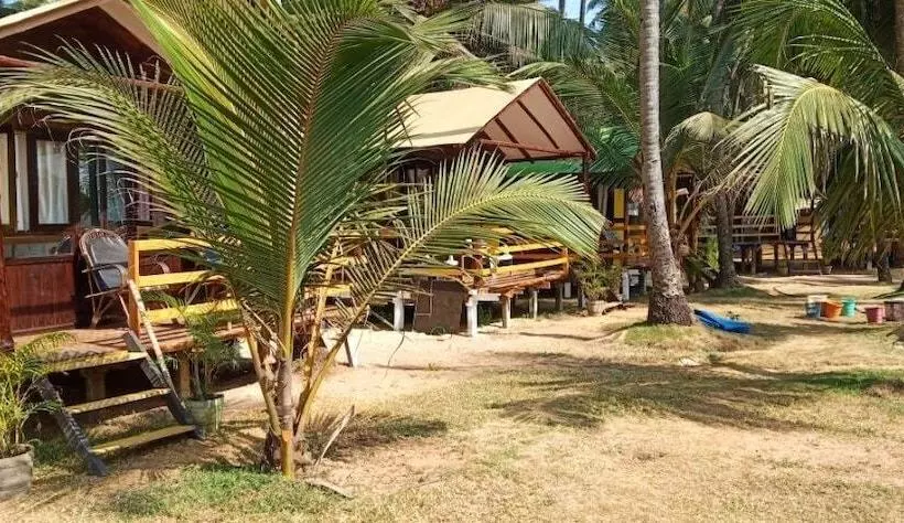 Lomakeskus Cuba Beach Bungalows