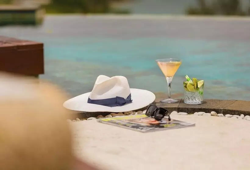 استراحتگاه The Terraces Boutique Apartments