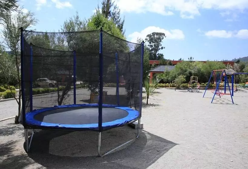 استراحتگاه Yaya Africa Athletics Village