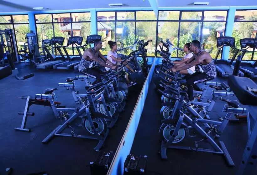 استراحتگاه Yaya Africa Athletics Village