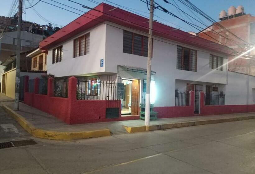 민박 La Librería Rooms Coffee & Books