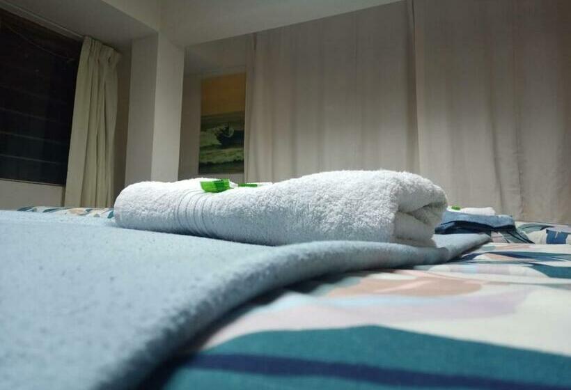 민박 La Librería Rooms Coffee & Books