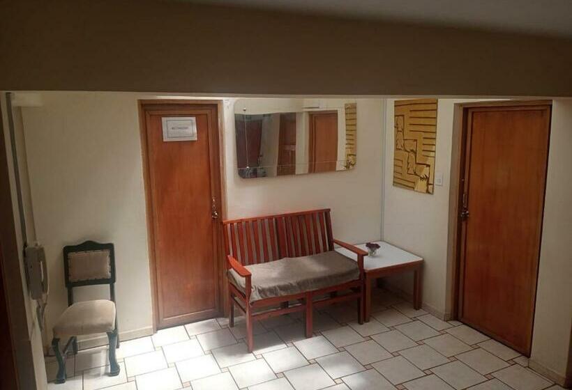 민박 La Librería Rooms Coffee & Books