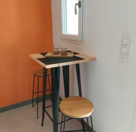 مبيت وإفطار Le Mas Des Roches Jacuzzi Privatif