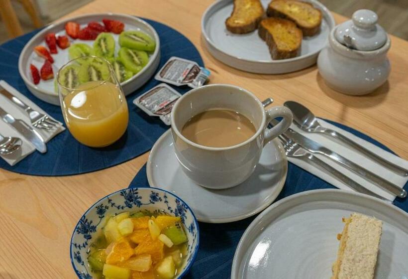 Отель The Village House By Cdv