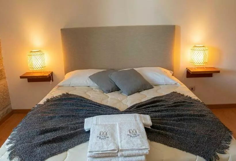 Hotelli The Village House By Cdv