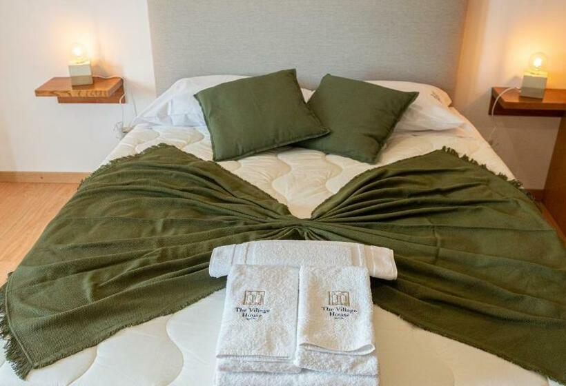 Отель The Village House By Cdv