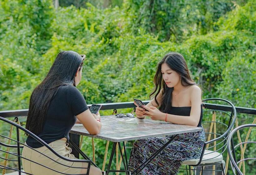 호스텔 Green Valley Veal Pouch