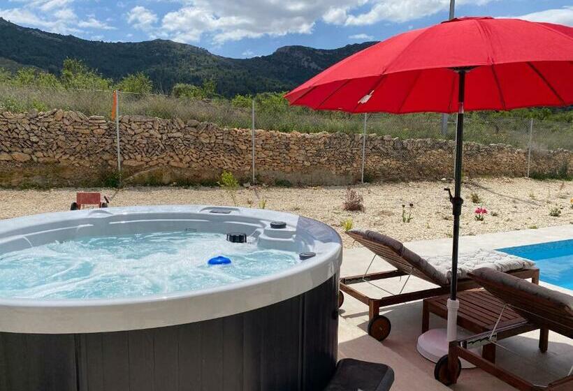 ベッドアンドブレックファースト Casa Andmar Mountain Retreat Bnb