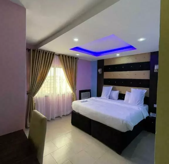 Alluring View Hotel   Allen Avenue