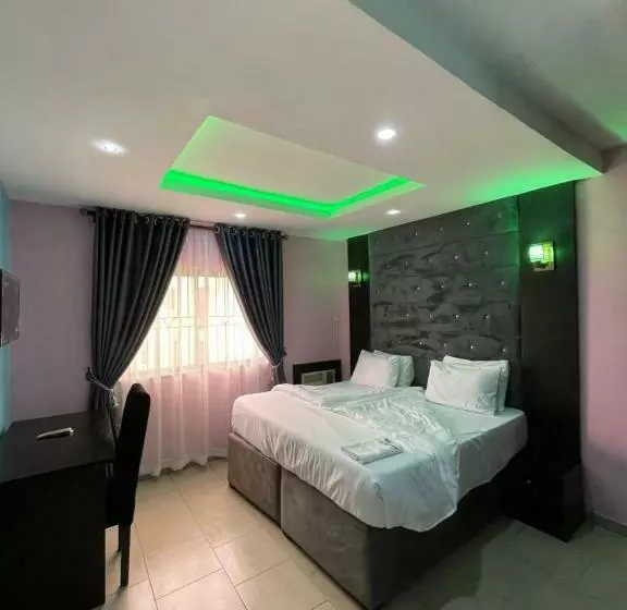 Alluring View Hotel   Allen Avenue