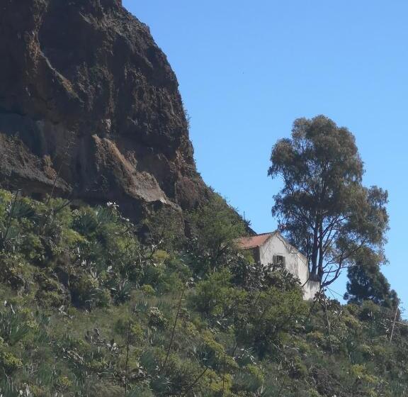 پانسیون Suite Zen Y Cueva Refugio