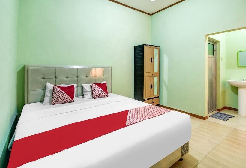 Hotel Oyo 91216 Siliwangi Guest House Syariah Cirebon