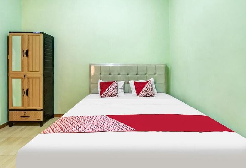 Hotel Oyo 91216 Siliwangi Guest House Syariah Cirebon
